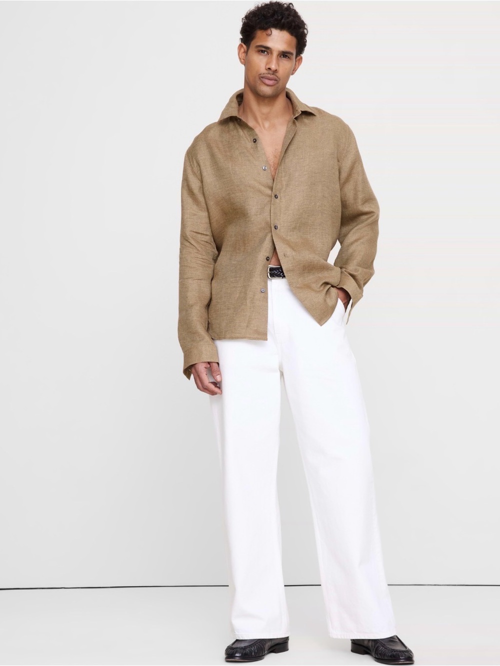 NWT Banana Republic Standard Fit Khaki Sand Linen Shirt Sz Medium (#893193)
